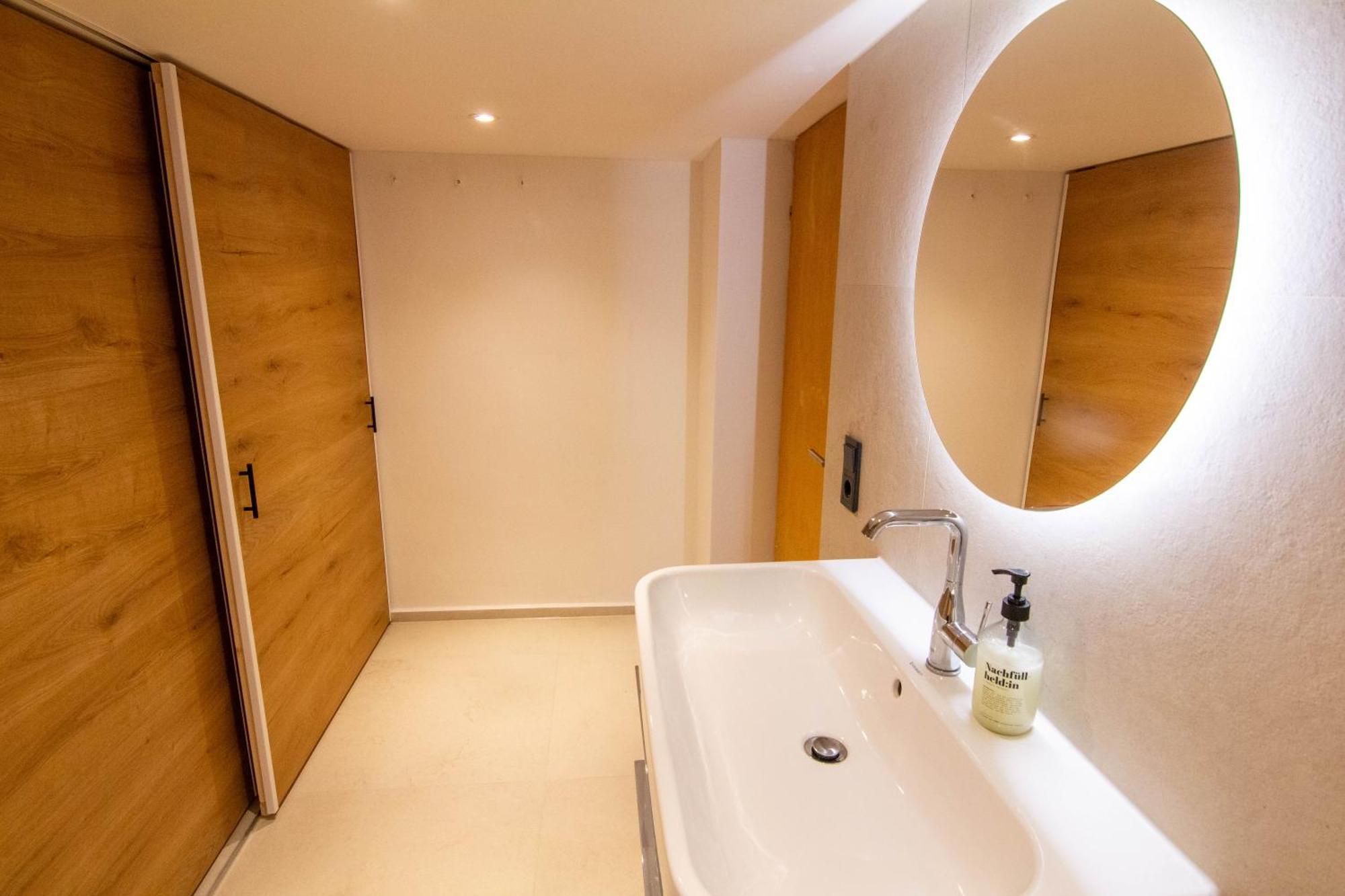 Comfort Hub - - 3 Gaestezimmer Im Eigentumshaus Keulen