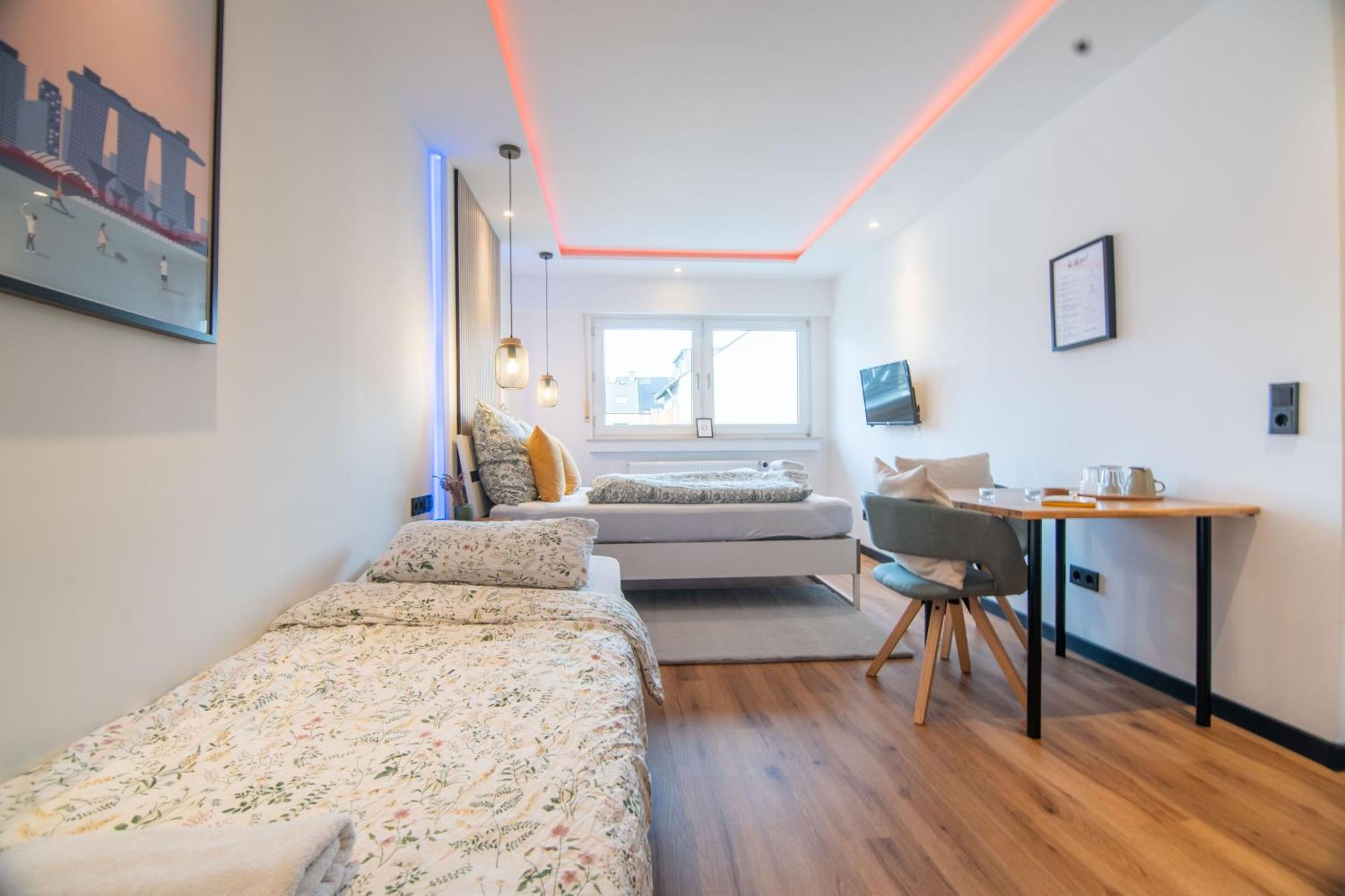 Shiny Singapore - - Doppelzimmer Mit Gemeinschaftsbad