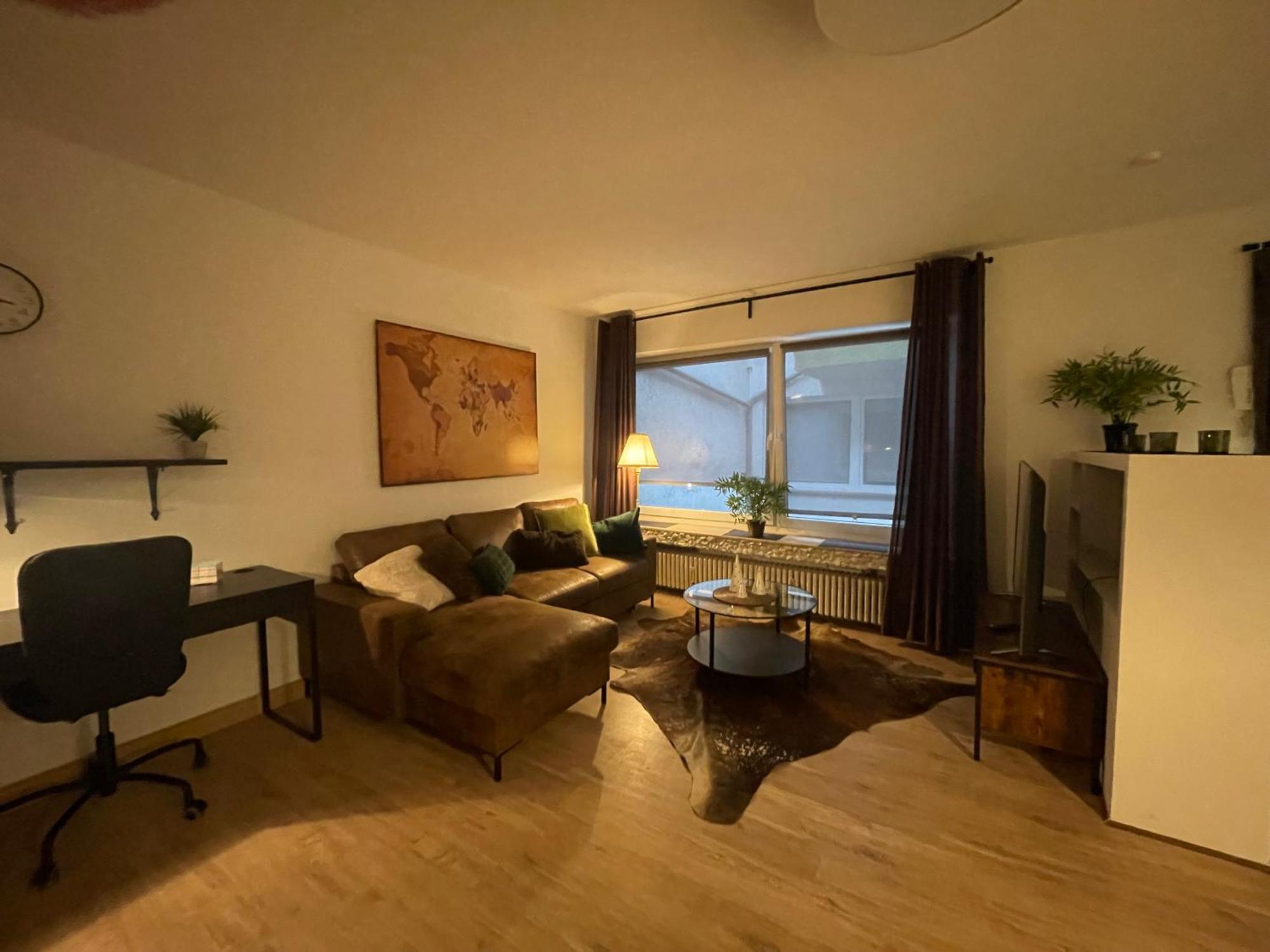 Apartment Iii *