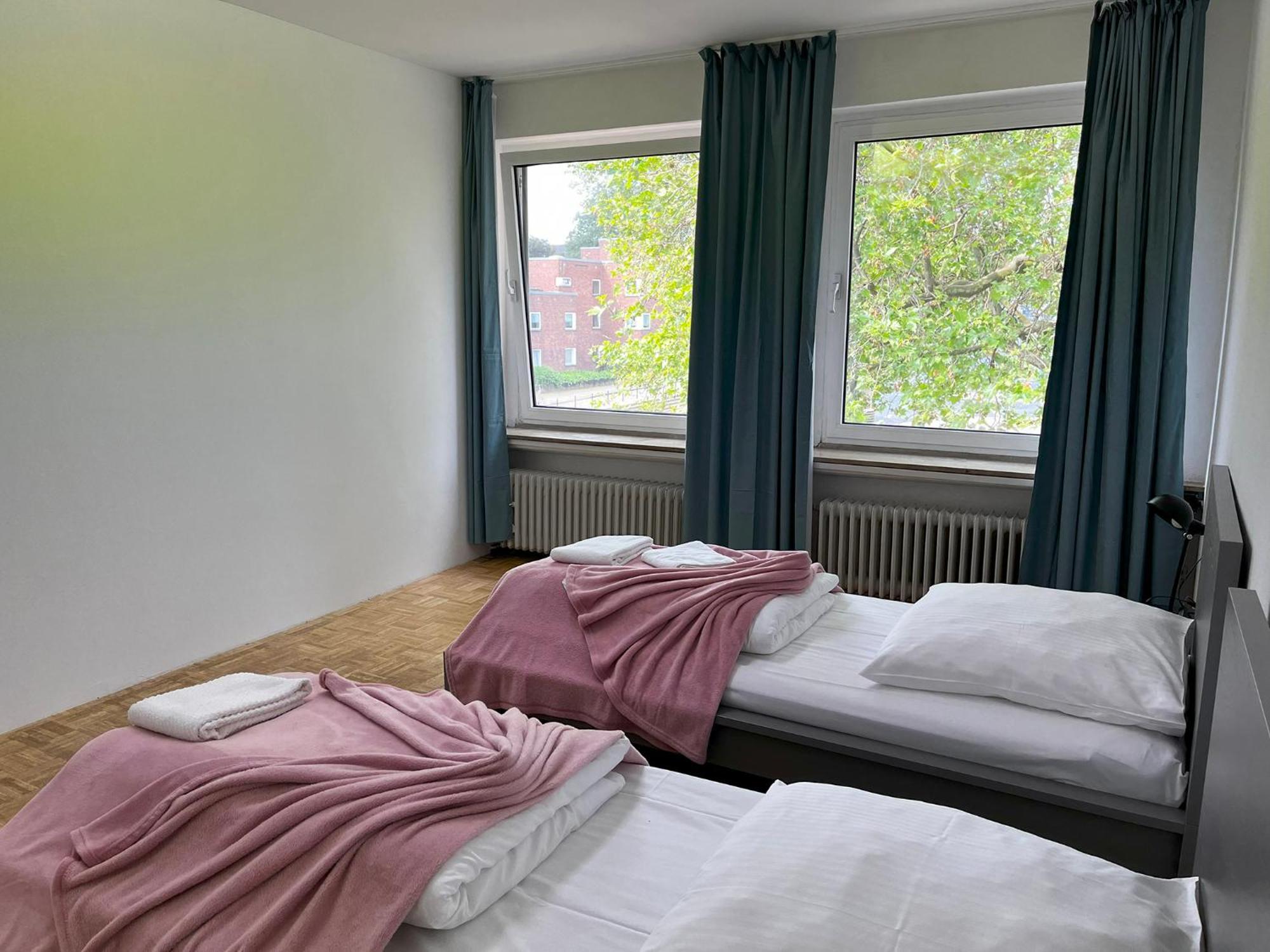 Spacious In Cologne, Near The Cathedral