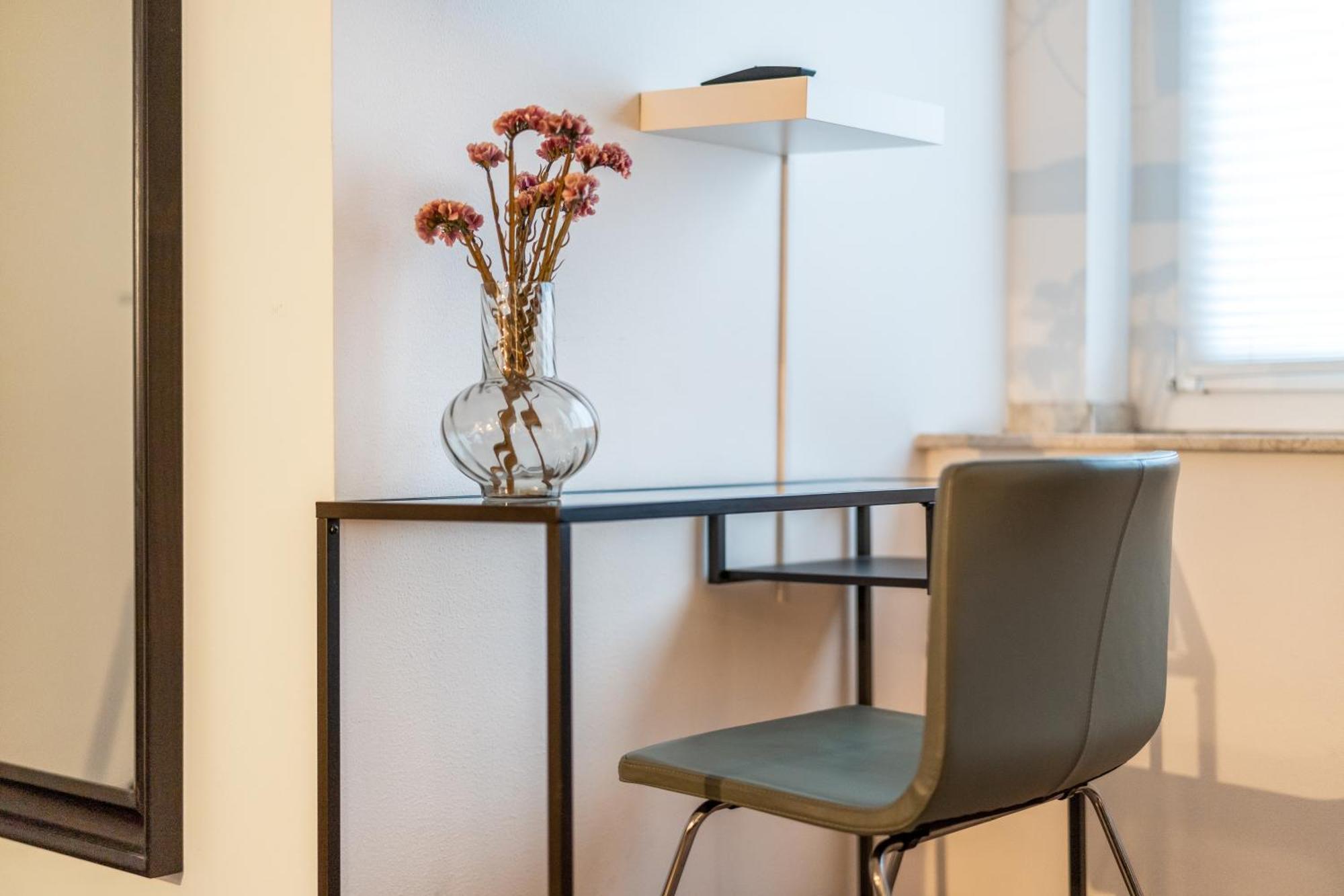 Urban Retreat - Whirpool - Lage Apartment *