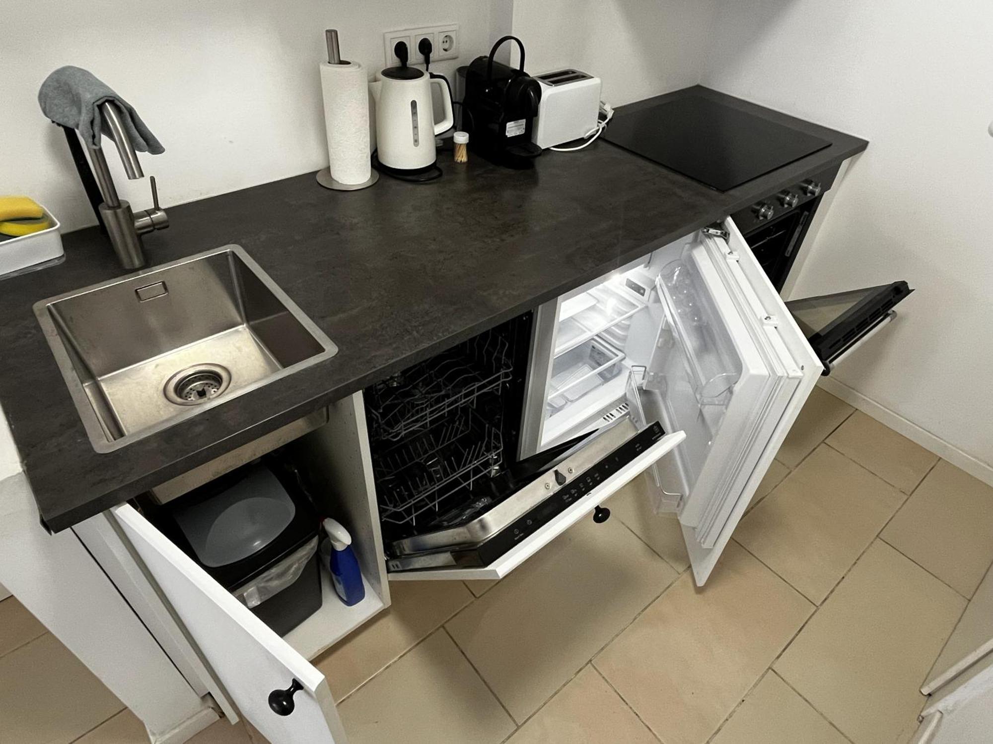 Stylish In Friesenplatz, Heart Of Apartamento Colonia
