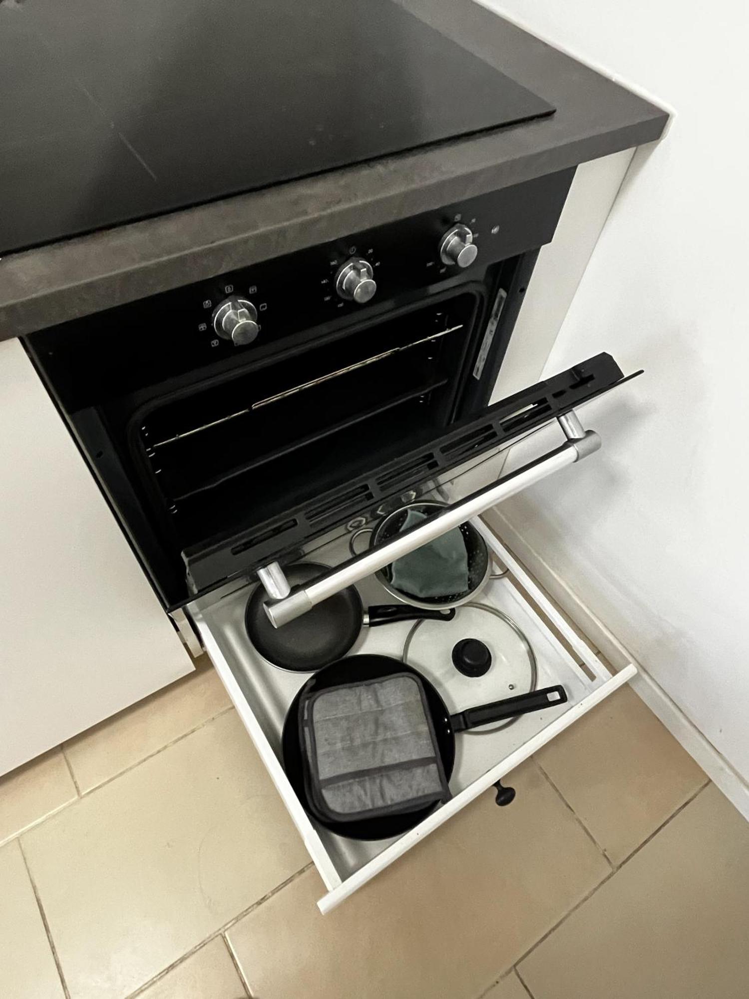 Apartamento Stylish In Friesenplatz, Heart Of *