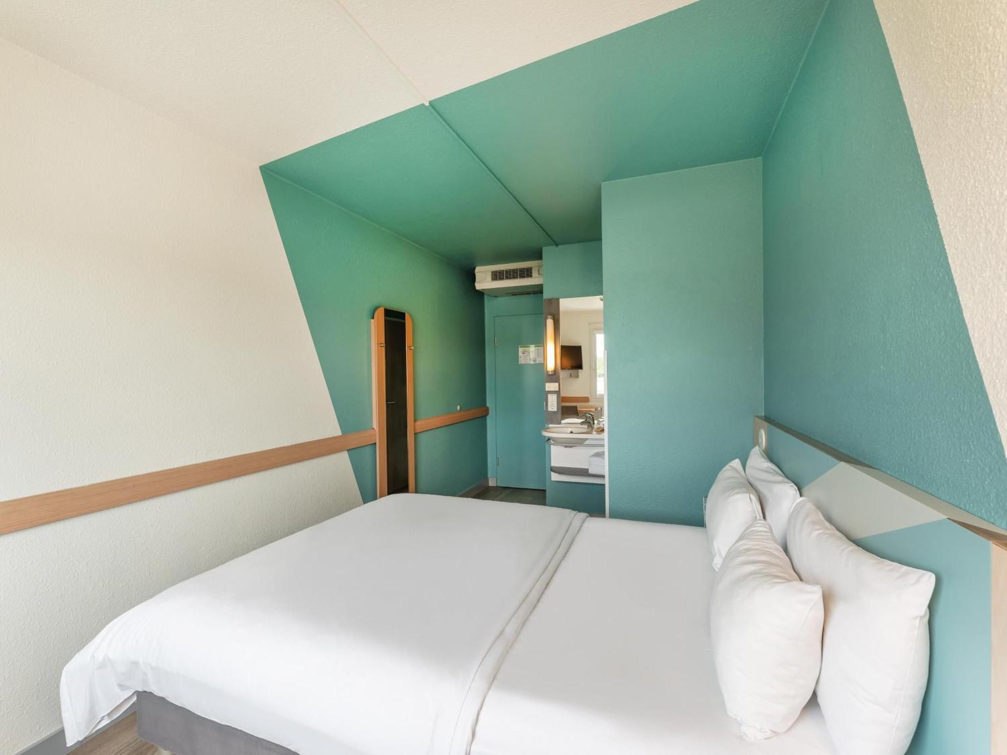 Ibis Budget Porz Hotel 2*