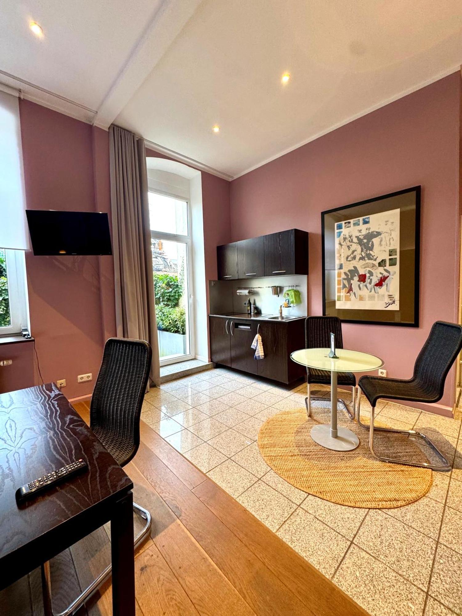 Hotel The New Yorker Koeln-messe 4*