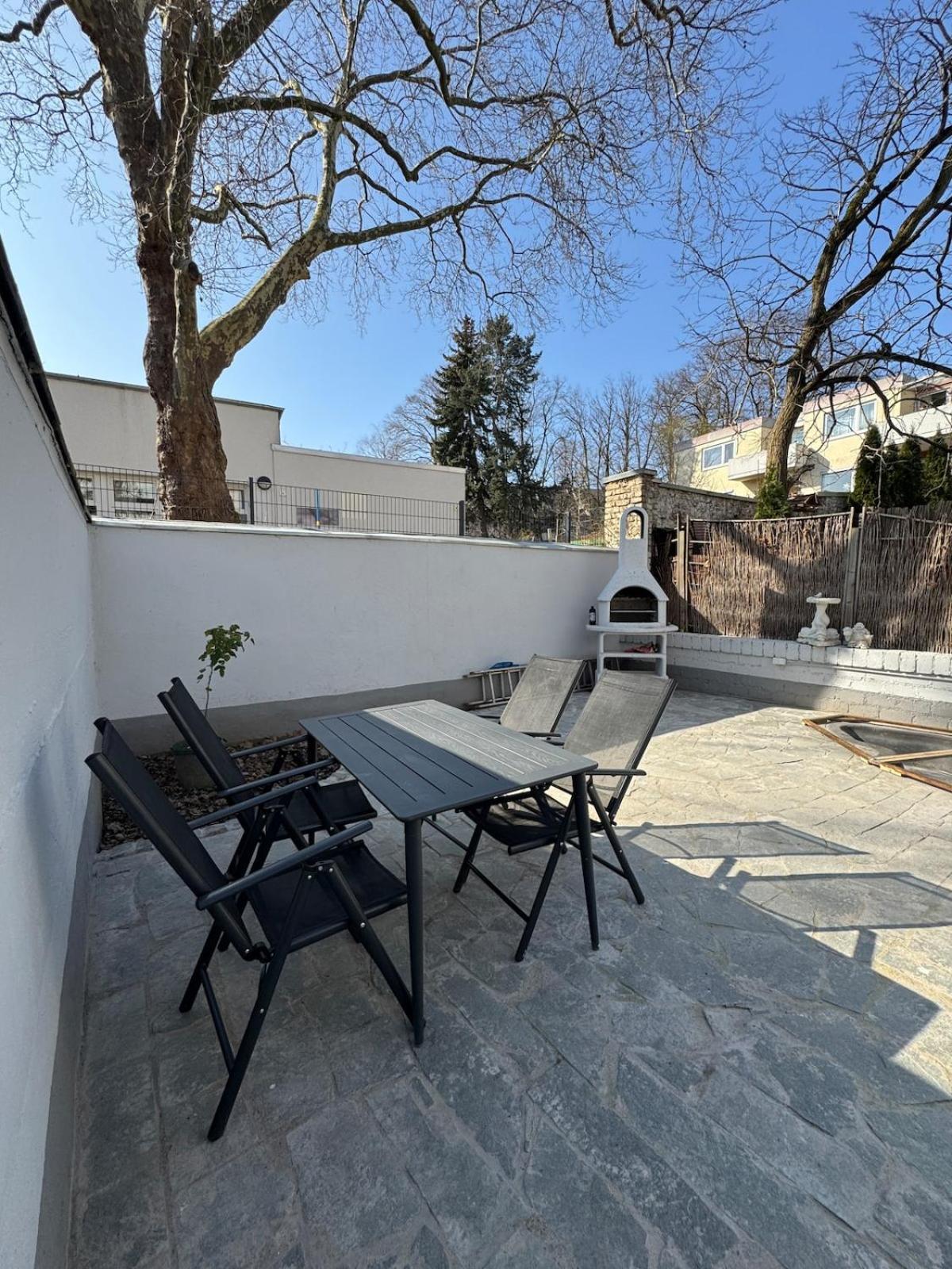 Appartement With Garden & 2 Bathrooms