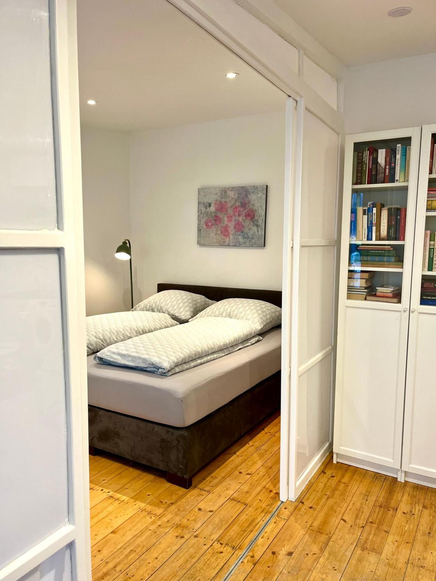 Holideis Big With Terrace Center