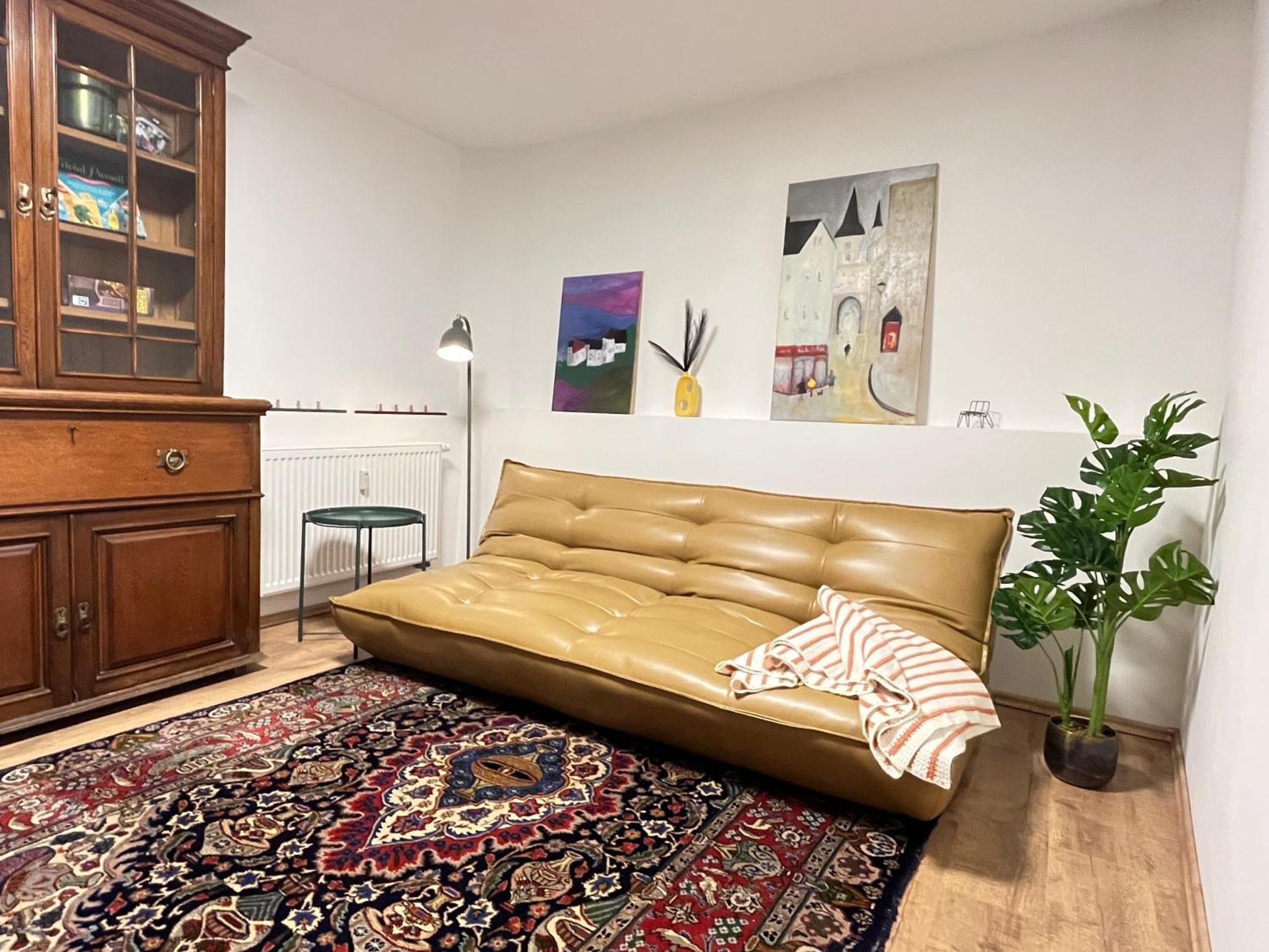Holideis Big With Terrace Center