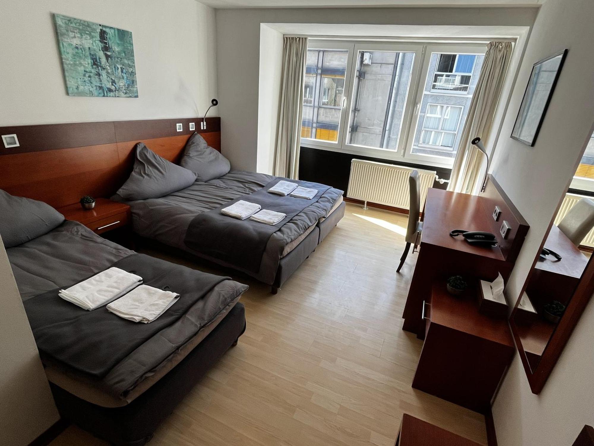 Tenova Koeln-neumarkt Hotel *