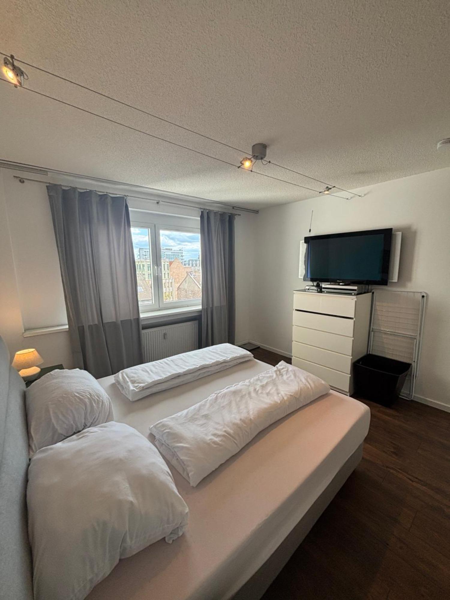 Loft Living Am Hohenzollernring Apartamento