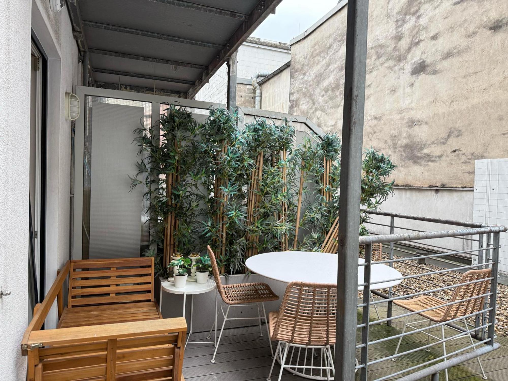 Bohochic Im Herzen Koelns Mit Balkon *