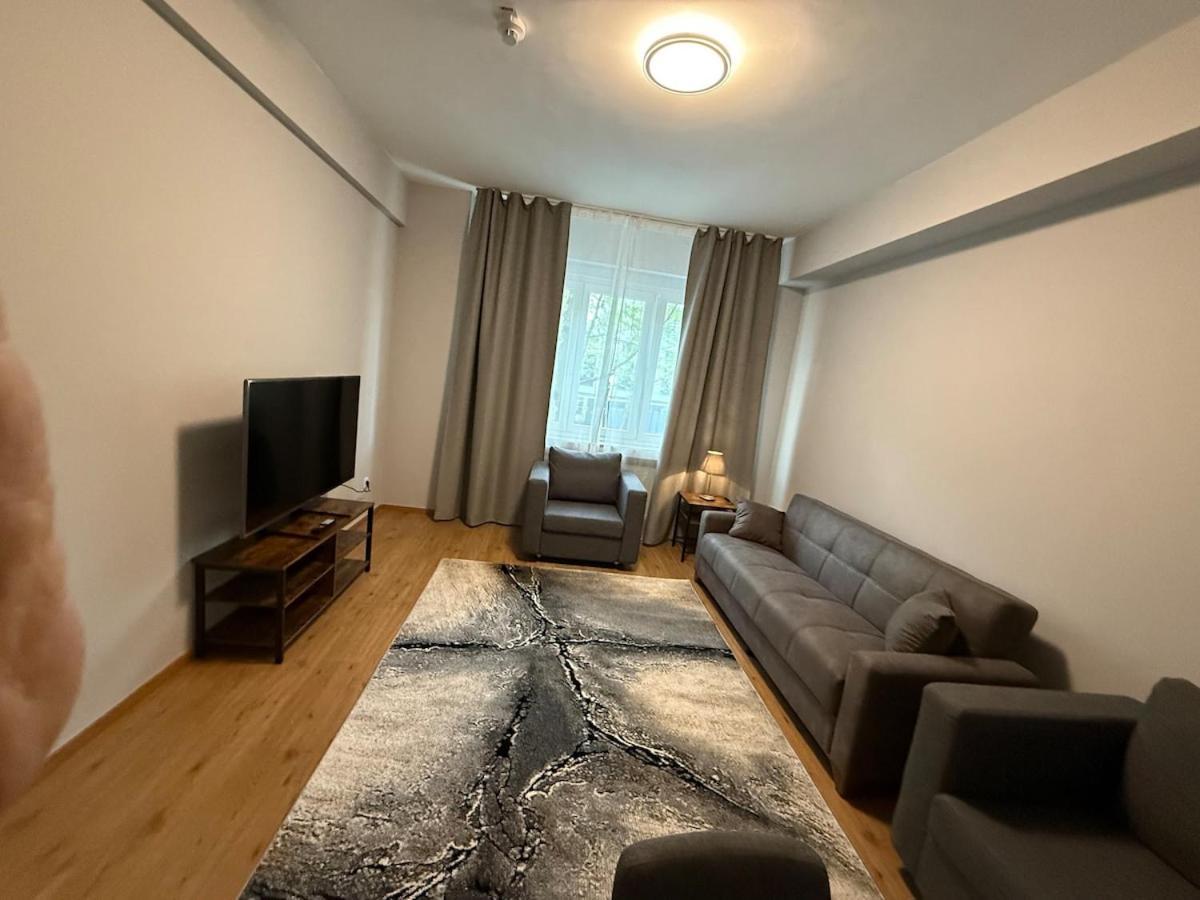 Deluxe Apartment With 2 Rooms L-Peony Apartament