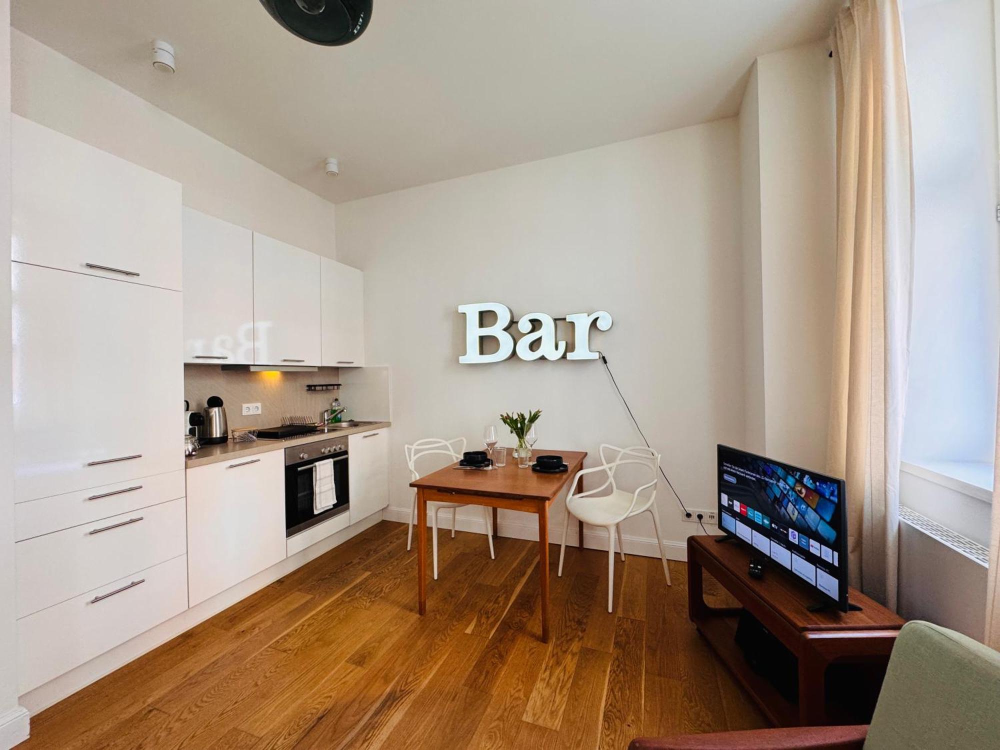 Apartamento Charmantes 2-zimmer Altbau In Nippes *