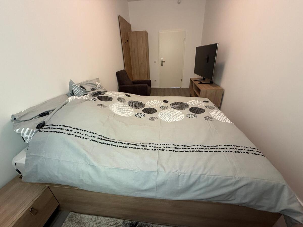 Apartment Luxury Deluxe Apartment With 3 Rooms Xl-Orchid Cologne