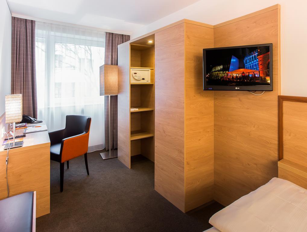 Stadthotel Am Roemerturm Cologne
