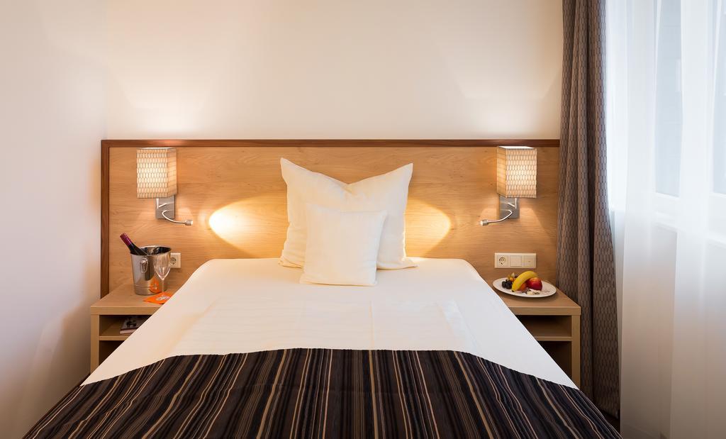 Stadthotel Am Roemerturm Hotel 4*