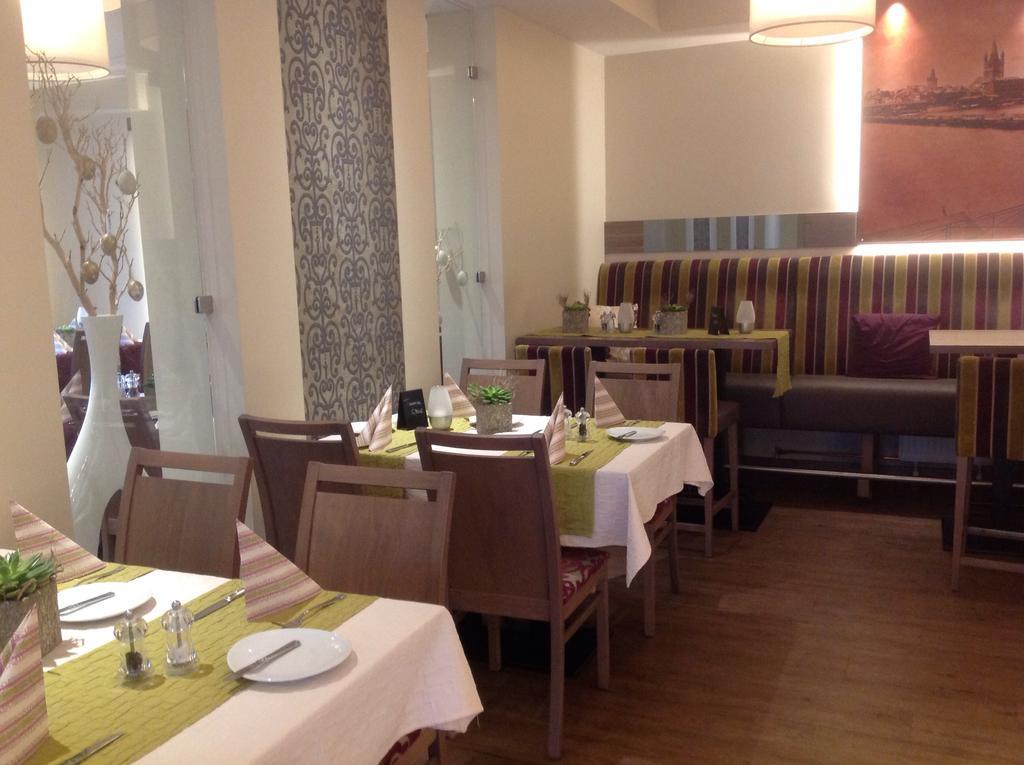 Hotel Restaurant Haus Odendahl Colonia