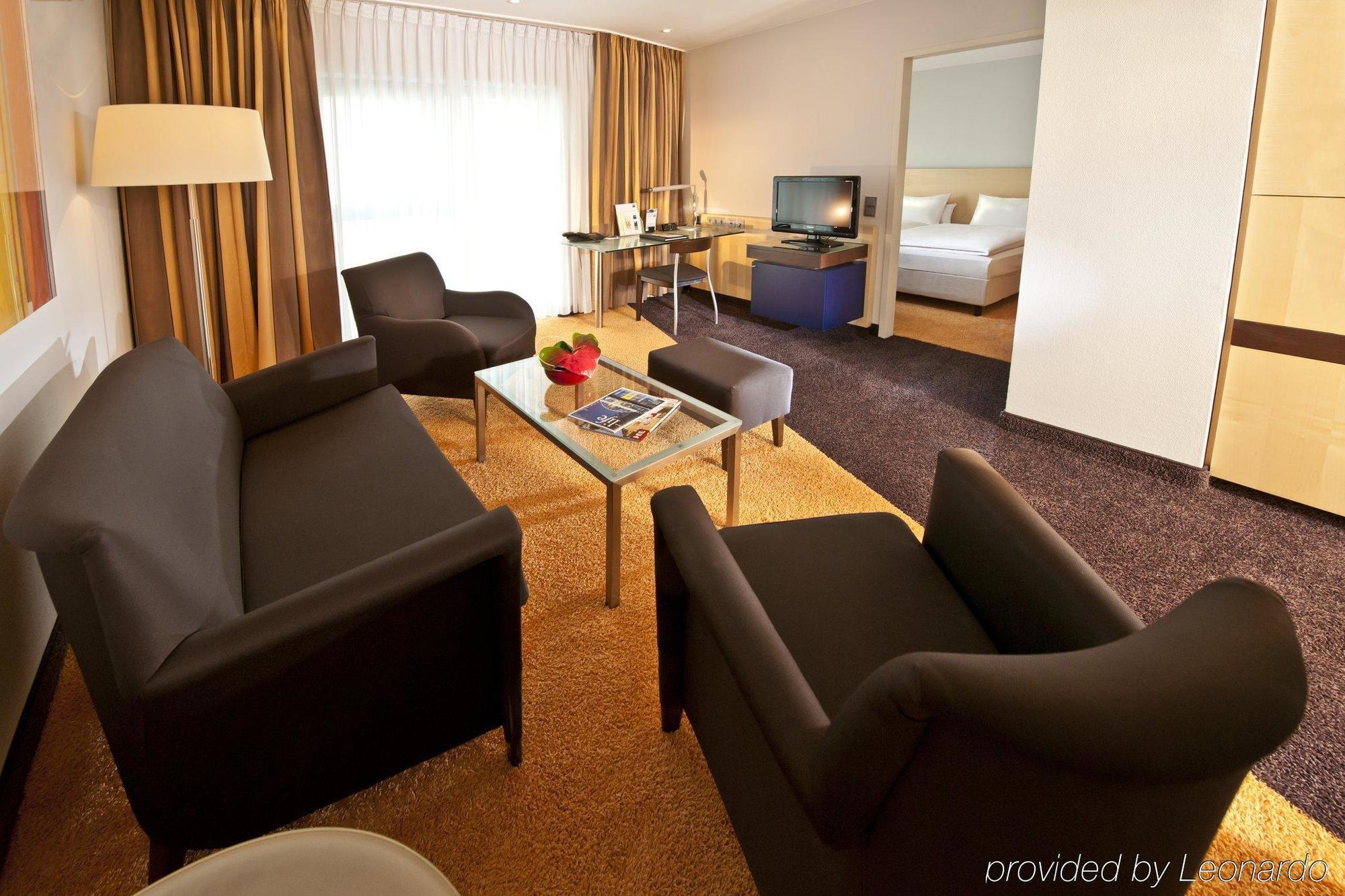Dorint An Der Messe Hotel 4*