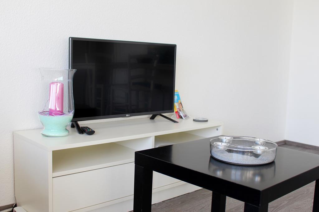 Sartison Apartment *