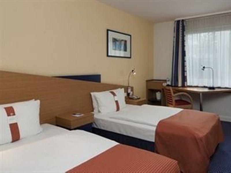Hotel Express Muelheim By Ihg Kolonia
