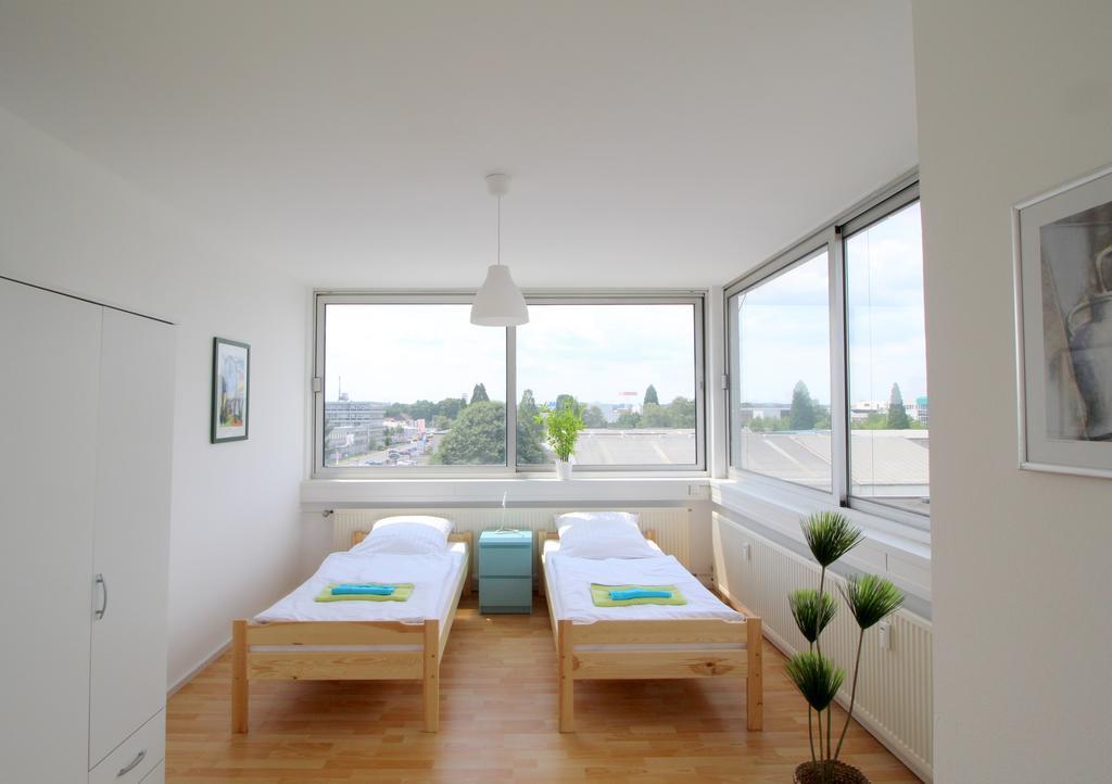 Work And Marsdorf Apartment