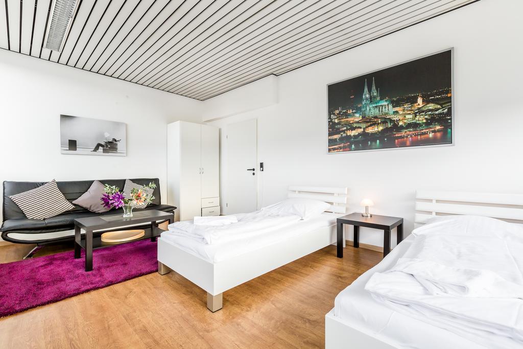 Work And Marsdorf Apartment *