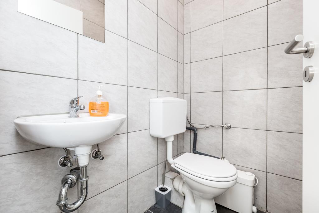 Work And Marsdorf Apartment