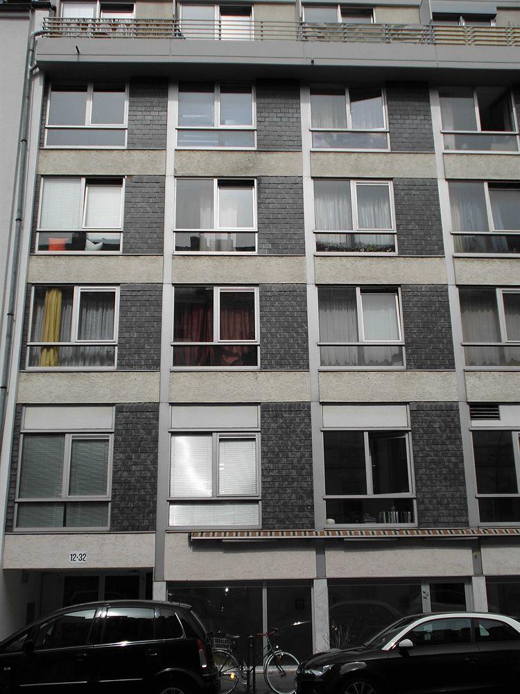 Star - Hans-sachs-strasse 2* Köln