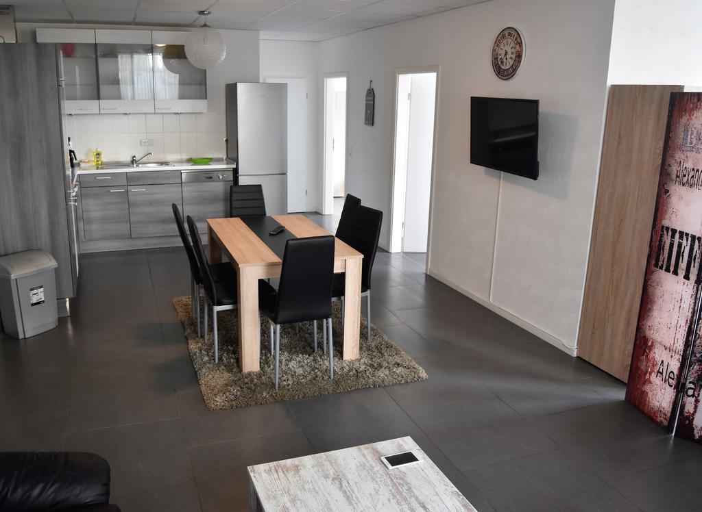 Apartment Work And Marsdorf *