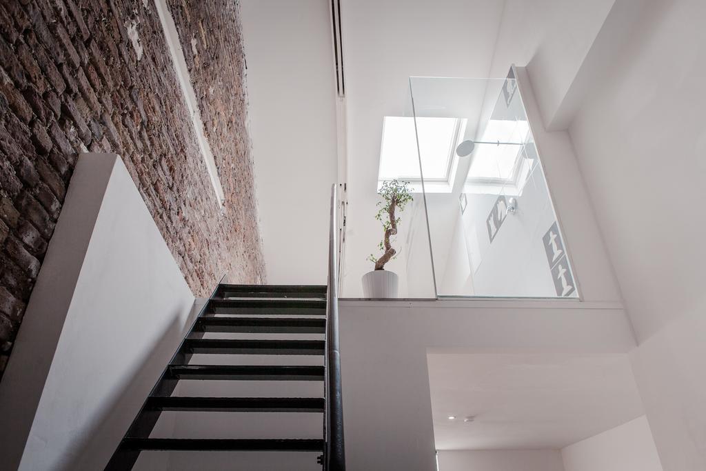 Gallery Loft Apartment Cologne