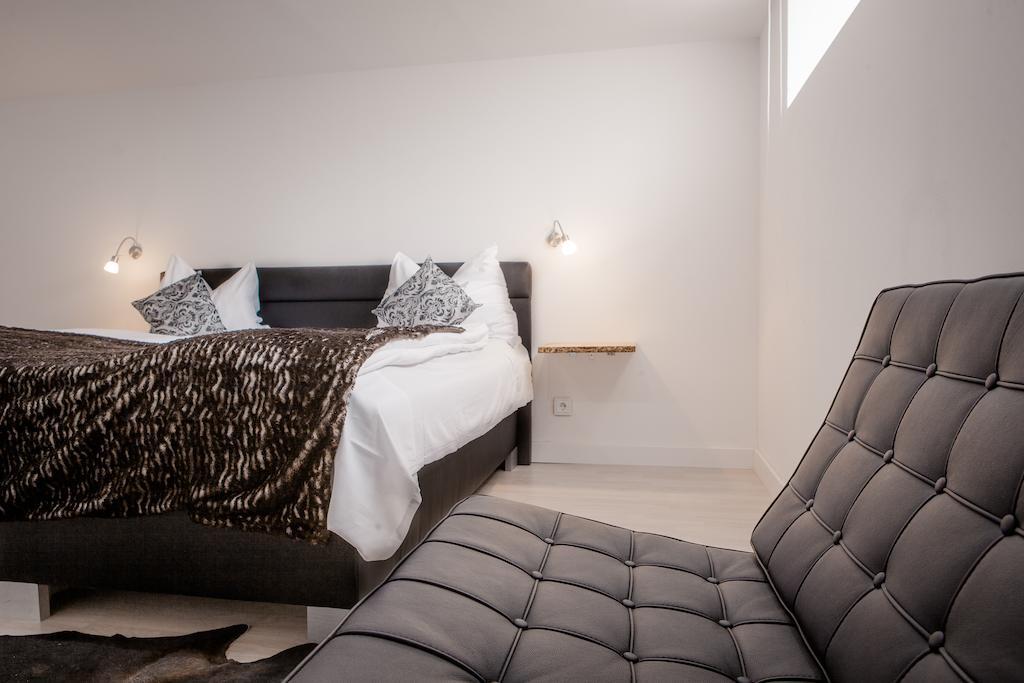 Gallery Loft Apartment *