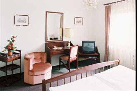 Garni Geisler Hotel 3*