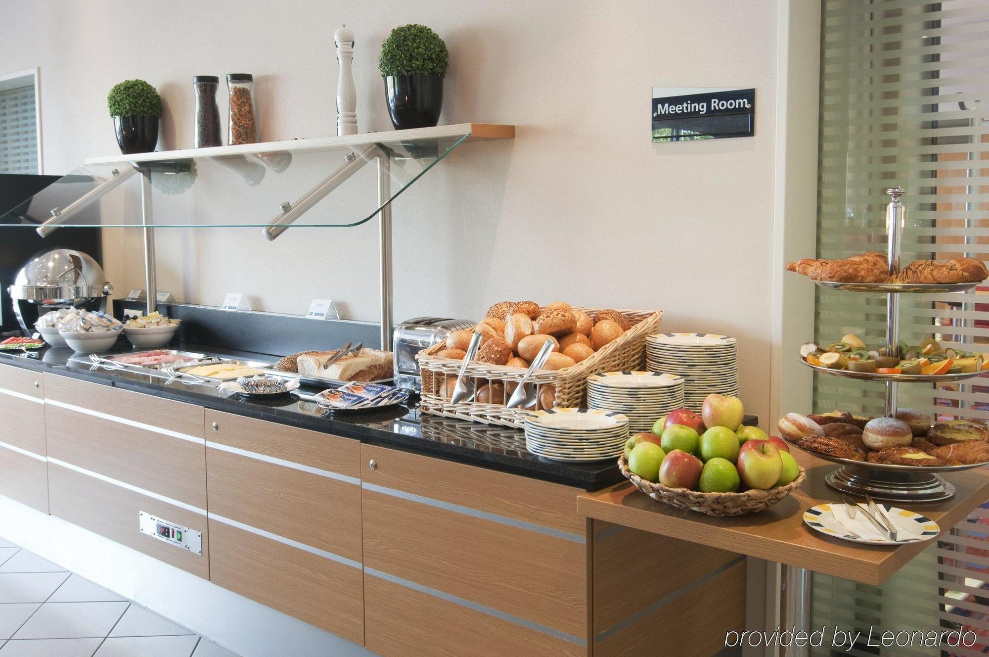 Hotel Express Muelheim By Ihg Kolonia