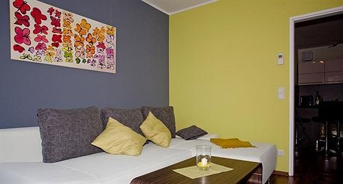 First Domizil Apartamento