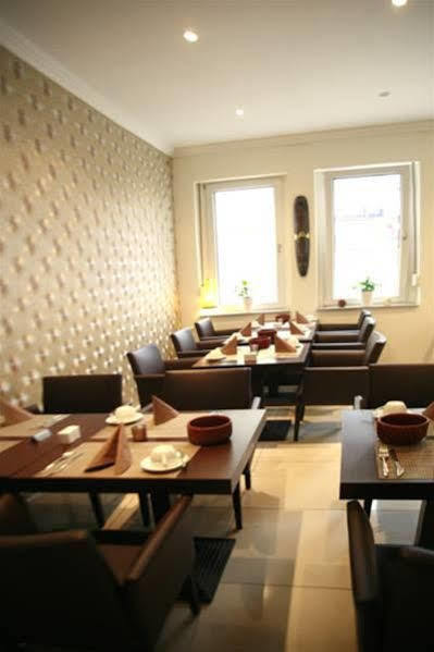 Hotel Cara Vita Cologne 3*