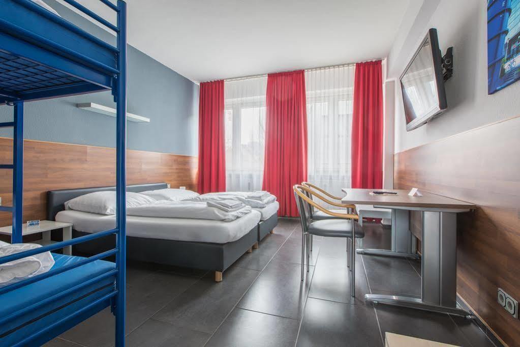 Madison Am Dom Hotel 2*