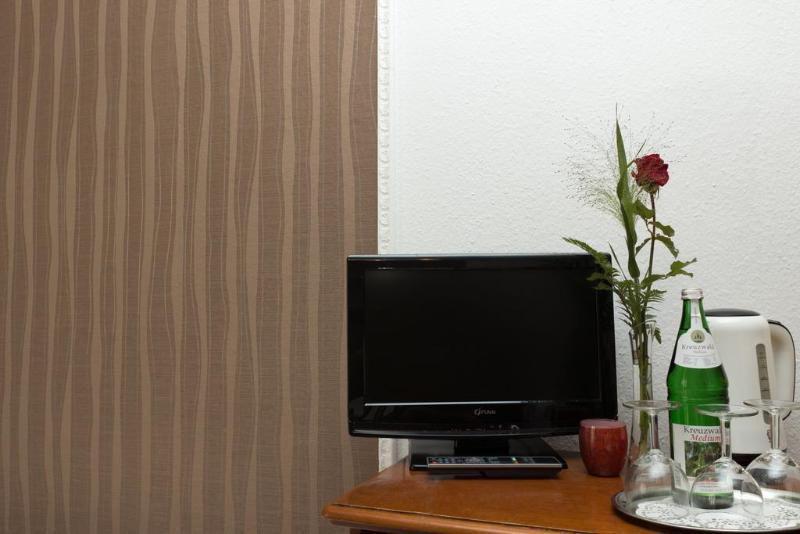 Smarty Dom - Boardinghouse - Kontaktloser Self Check-in 3* Cologne
