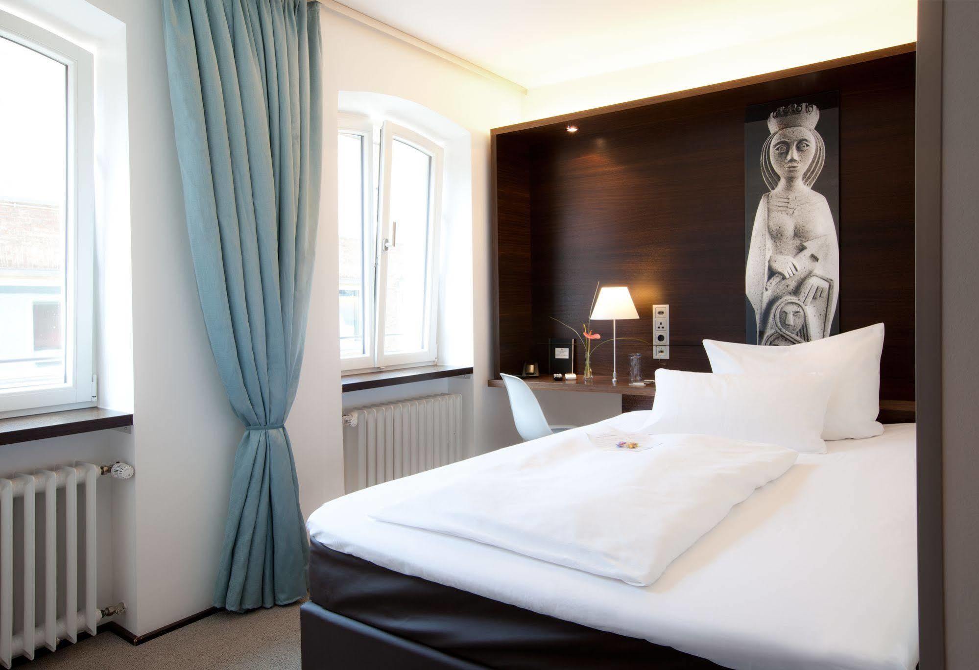 Stern Am Rathaus 3* Colonia