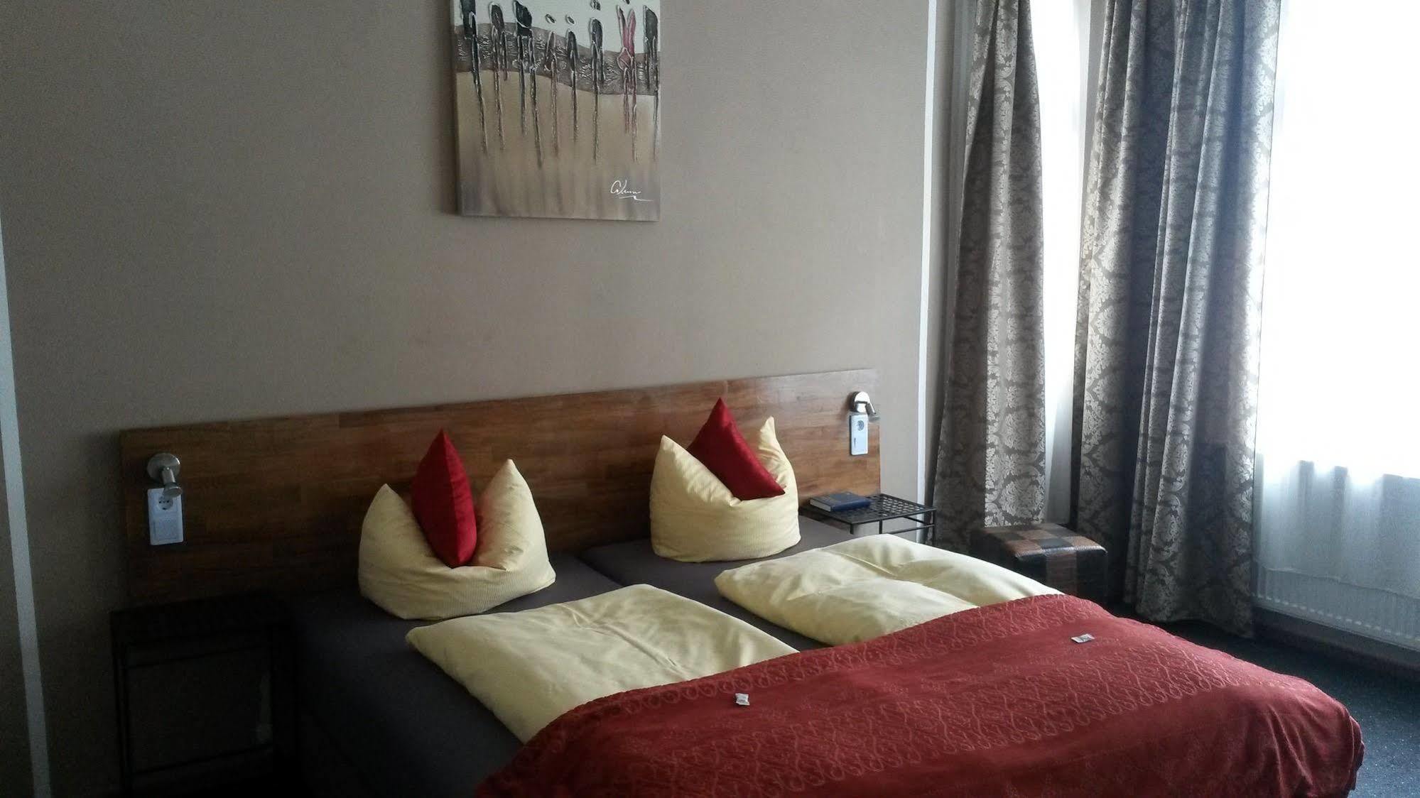 Skada Coelln Hotel Cologne