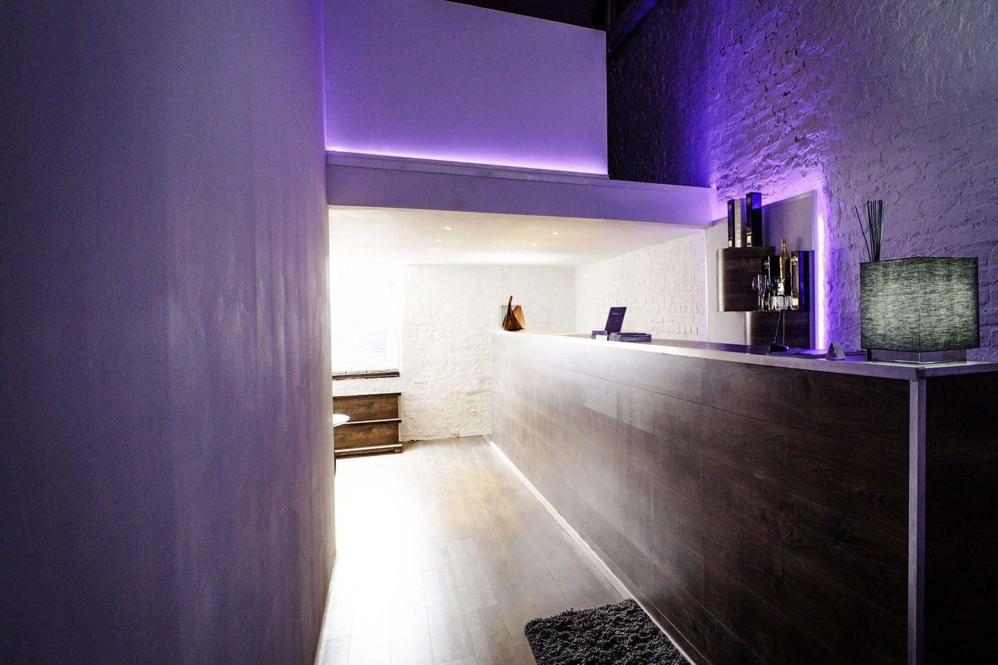 Gallery Loft *