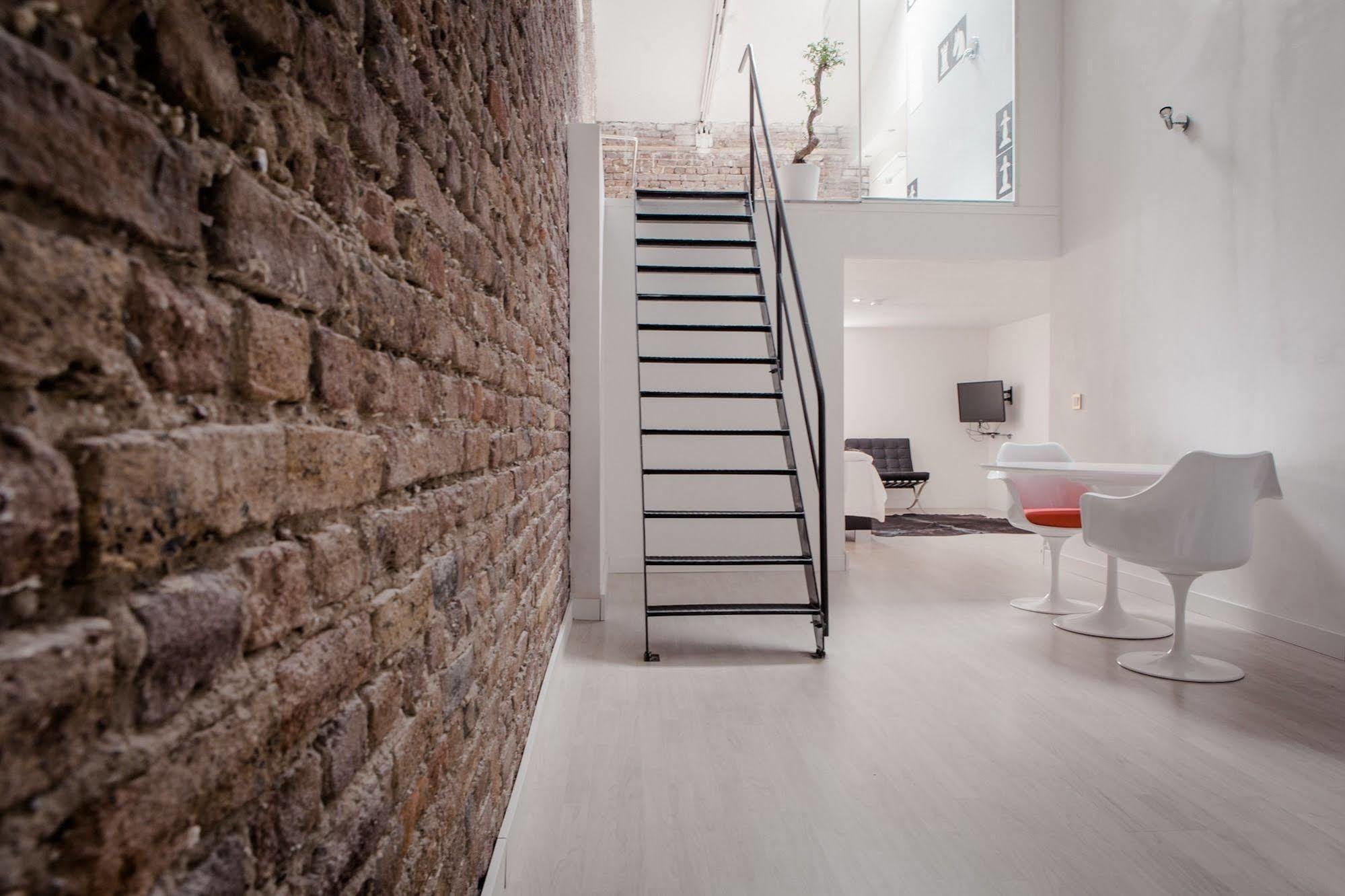 Gallery Loft Apartment