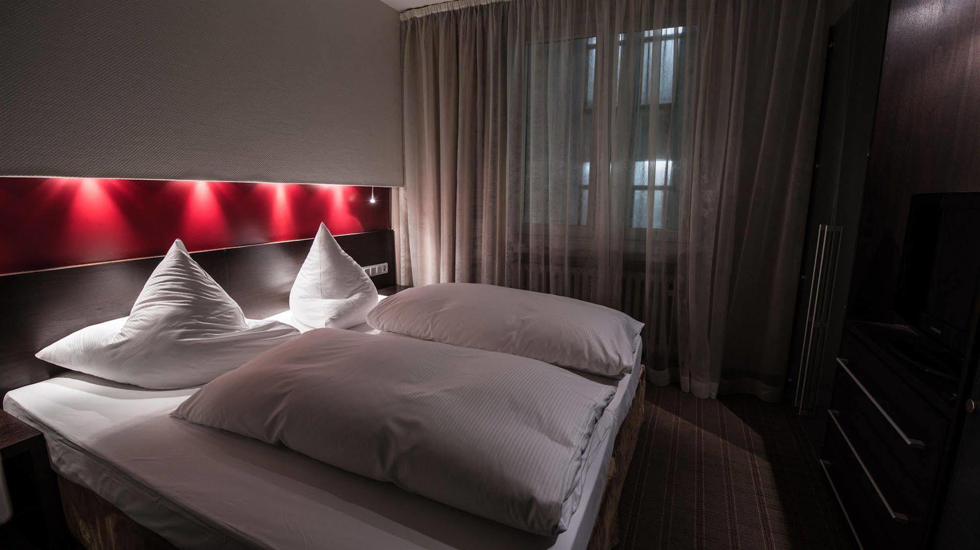 Hotel Am Augustinerplatz Keulen
