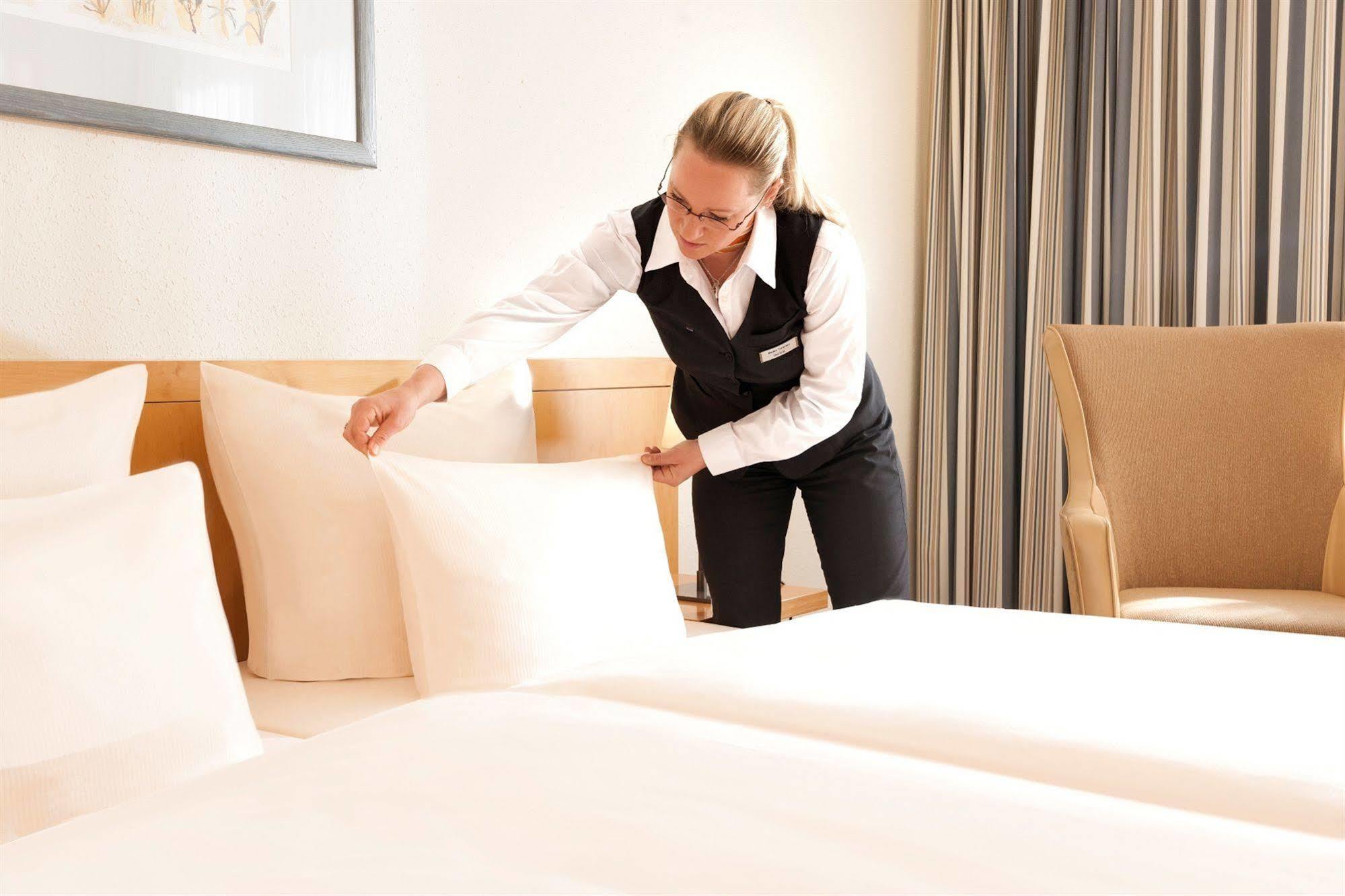 Dorint An Der Messe Hotel 4*