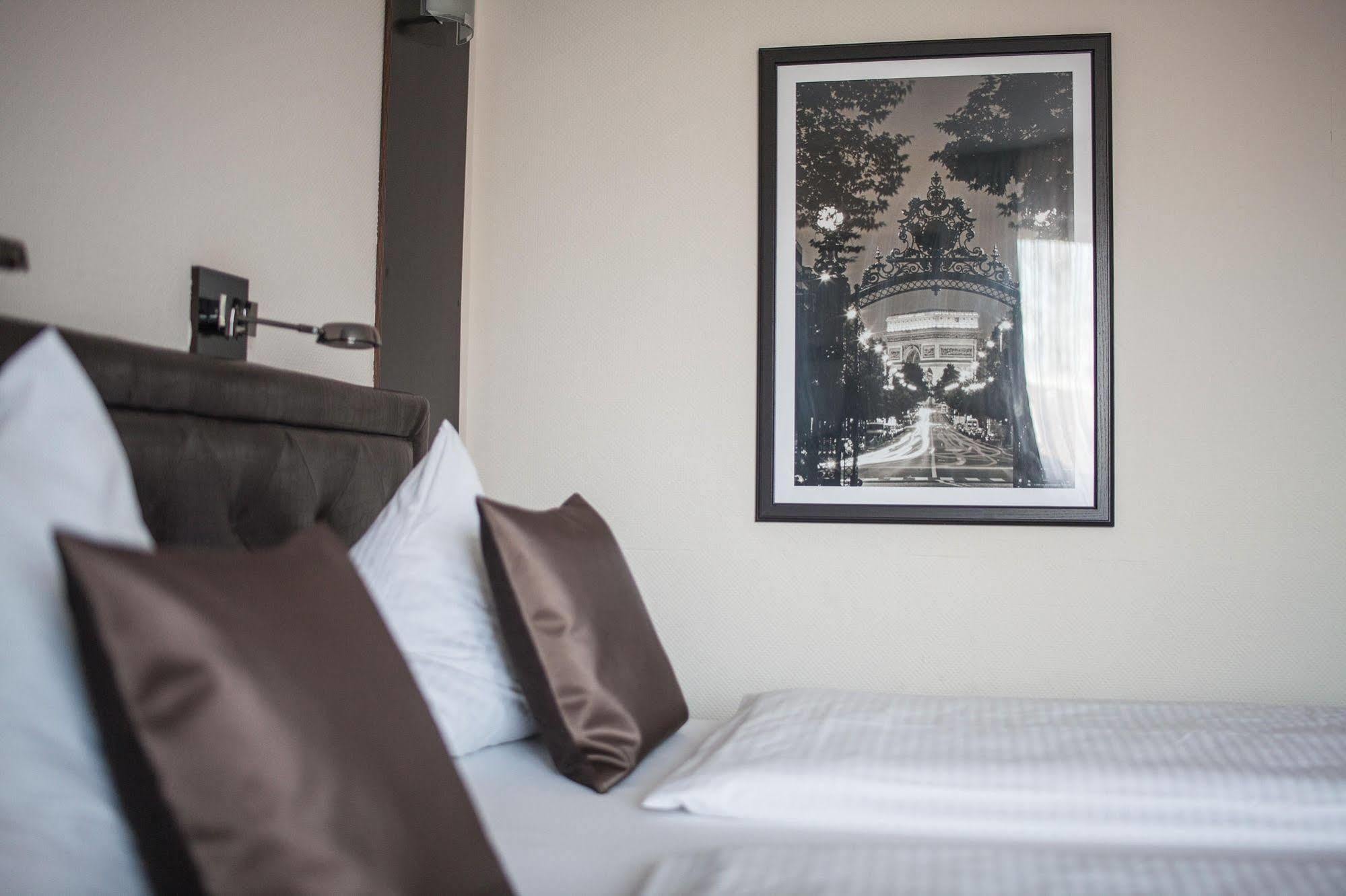 Hotel Mauritius Komfort In Der Altstadt 3*