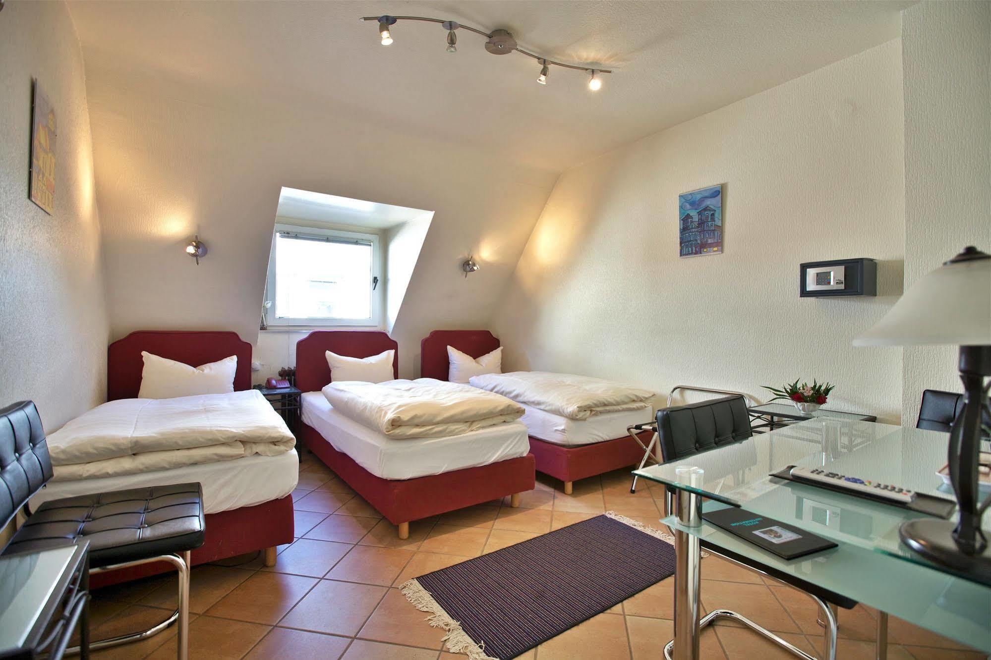 Mueller Hotel Cologne