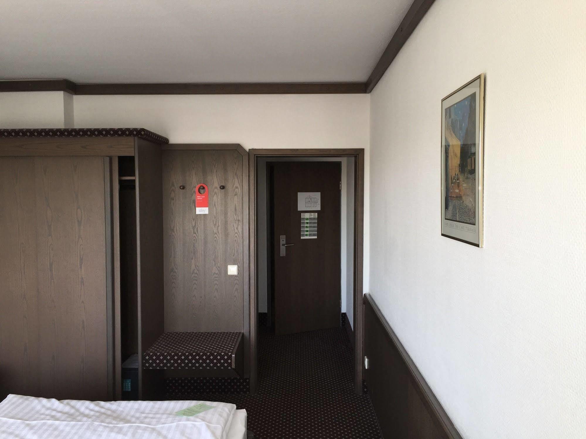 Hotel Terminal 3*