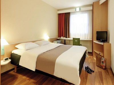 Ibis Koeln Airport 3*