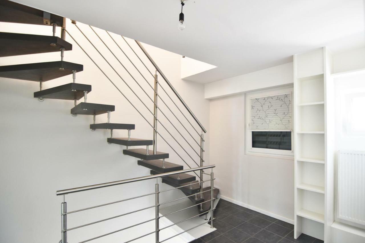 Zeitwohnen Im Schonem Haus Mit Grosser Terrasse In Koln-rath Holiday home *