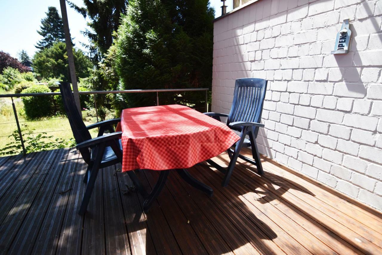 Zeitwohnen Im Schonem Haus Mit Grosser Terrasse In Koln-rath *
