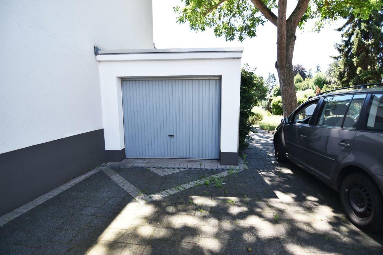 Zeitwohnen Im Schonem Haus Mit Grosser Terrasse In Koln-rath